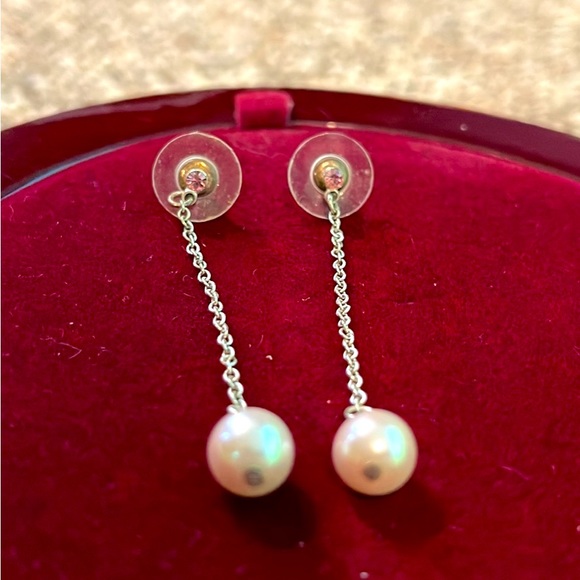 Pearl Drop Earrings - Picture 1 of 2